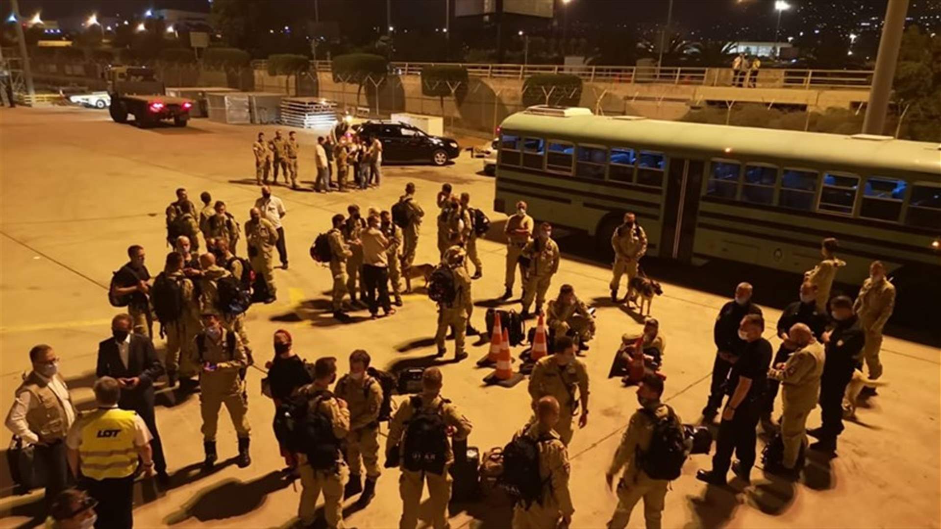 وصول فريق بحث وانقاذ بولندي الى بيروت فجرا