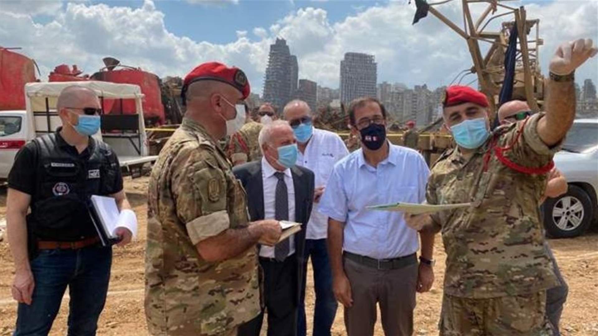 فوشيه زار موقع الانفجار بمرفأ بيروت لمواكبة عمل الشرطة الجنائية الفرنسية بحضور عويدات (صور)