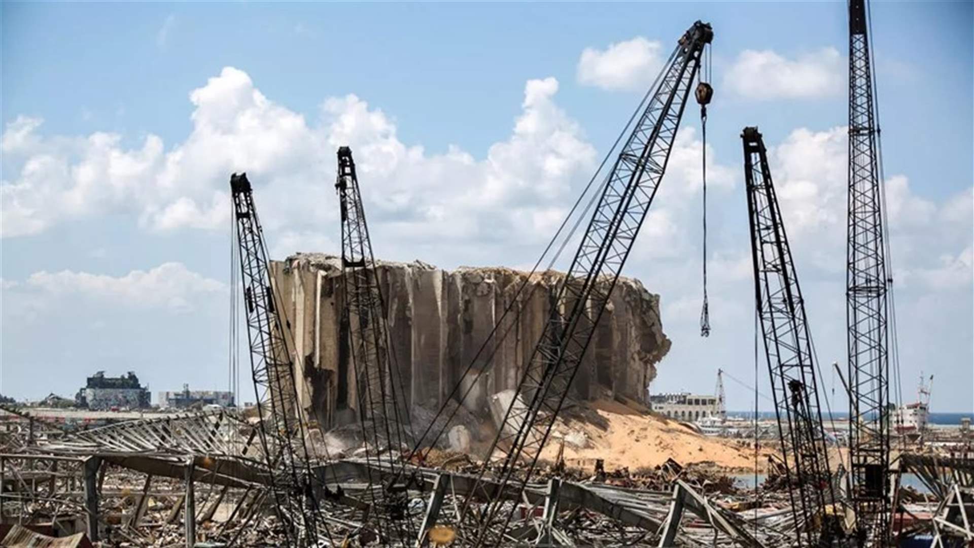 القيسي: اعطيت التوجيهات والتعليمات الى الدوائر والمصالح في المرفأ لادخال البواخر المنتظرة