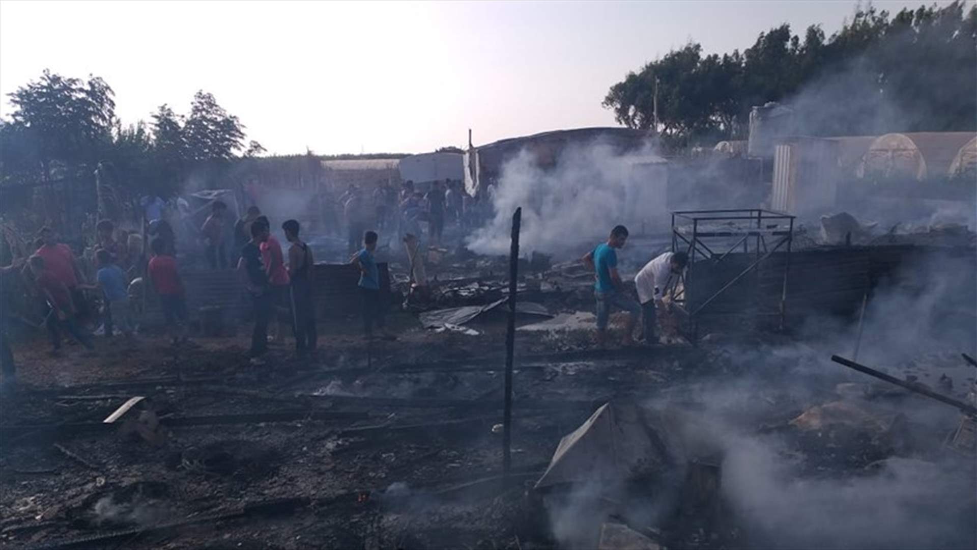 حريق في احد مخيمات النازحين في محلة المقيطع منطقة سهل عكار اتى على 8 خيم