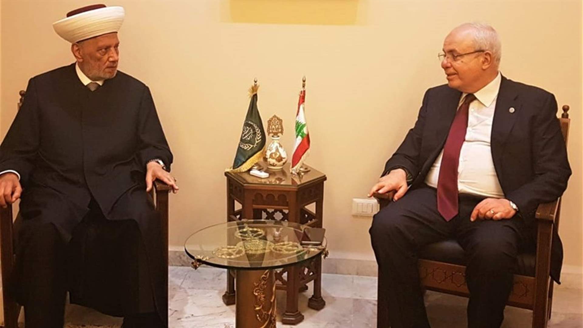 المفتي دريان اتصل برؤساء الطوائف واستقبل رئيس المقاصد: للتواصل والتلاقي ومتابعة أوضاع الناس