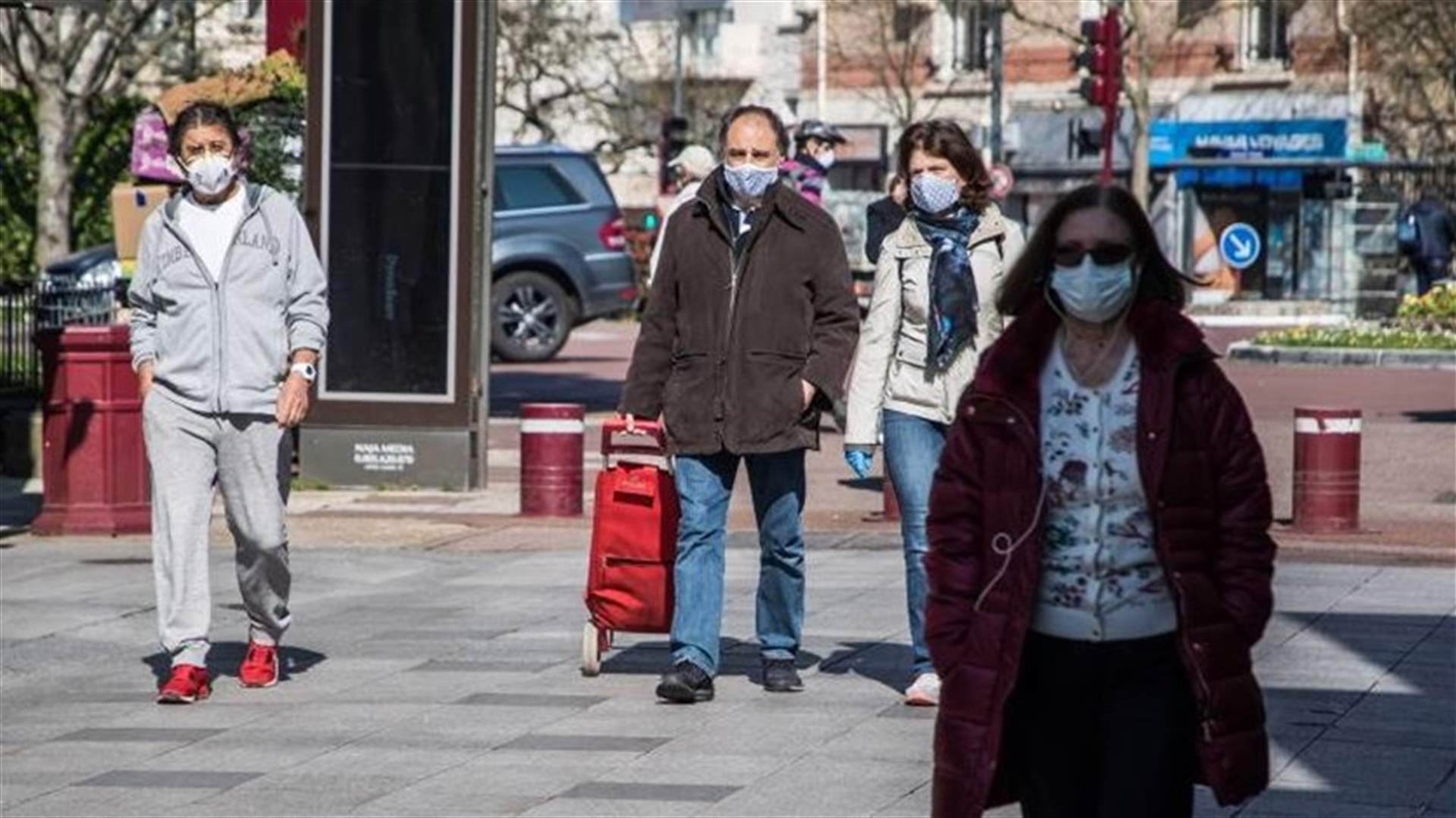 فرنسا تسجل ذروة جديدة في إصابات كورونا بعد إلغاء العزل العام