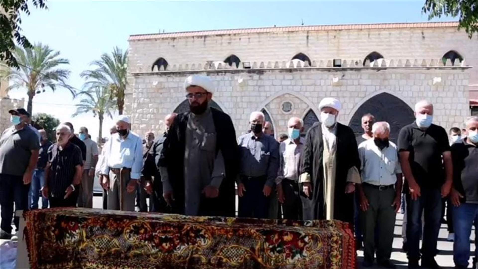 الشهيد حسين عبد الرحيم بشر الى مثواه الأخير في بلدته كفرتبنيت (صوَر)