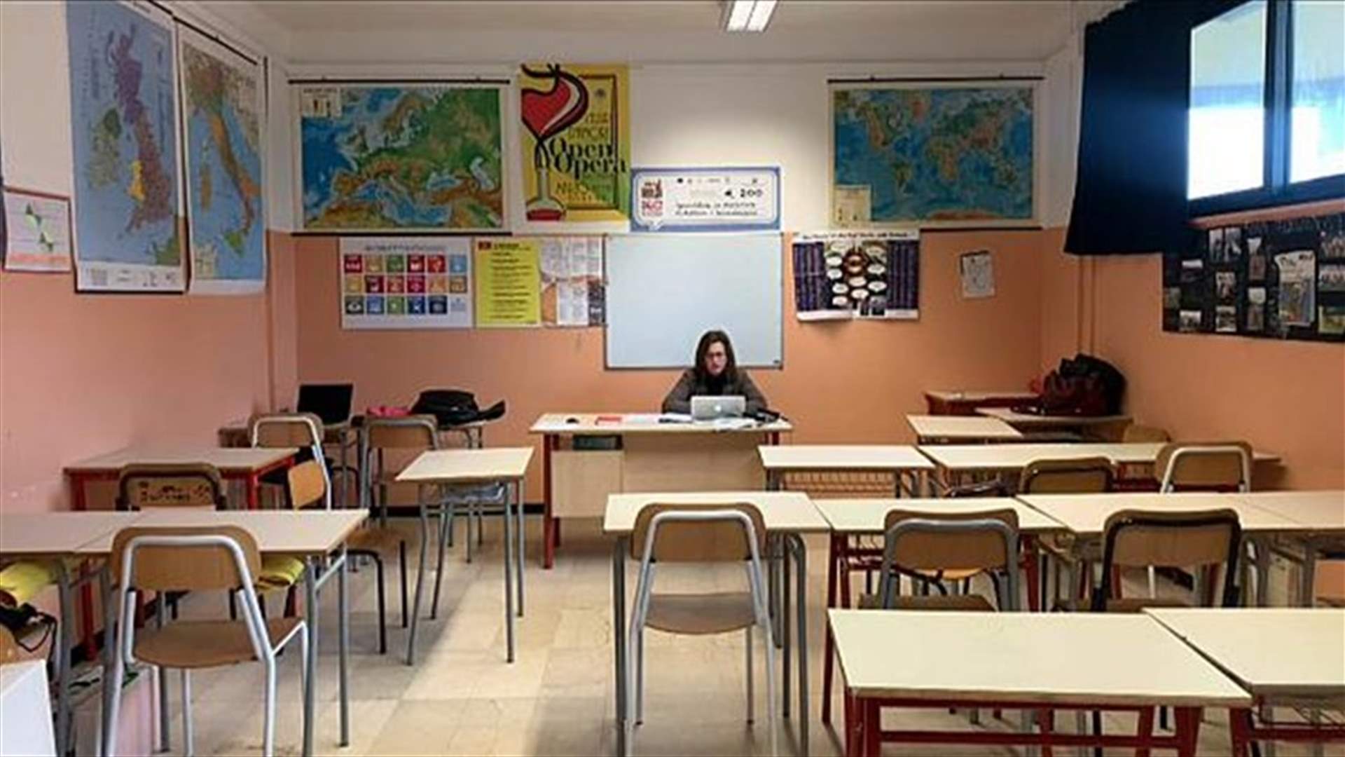 ايطاليا تؤكد استعدادها لتقديم "تضحيات" لضمان إعادة فتح المدارس