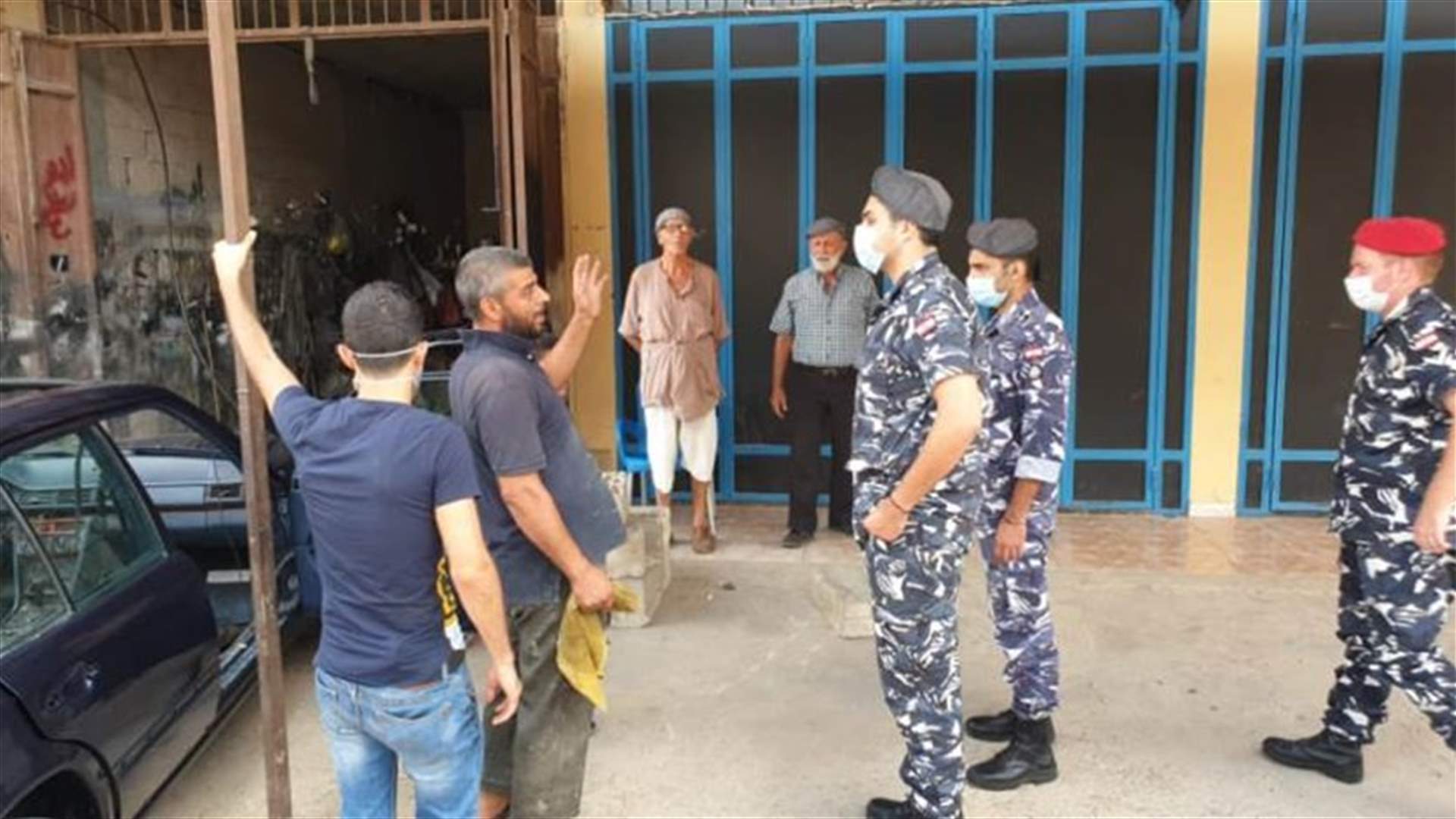 تسطير محاضر ضبط بحق المخالفين لقرار التعبئة في حلبا والجوار