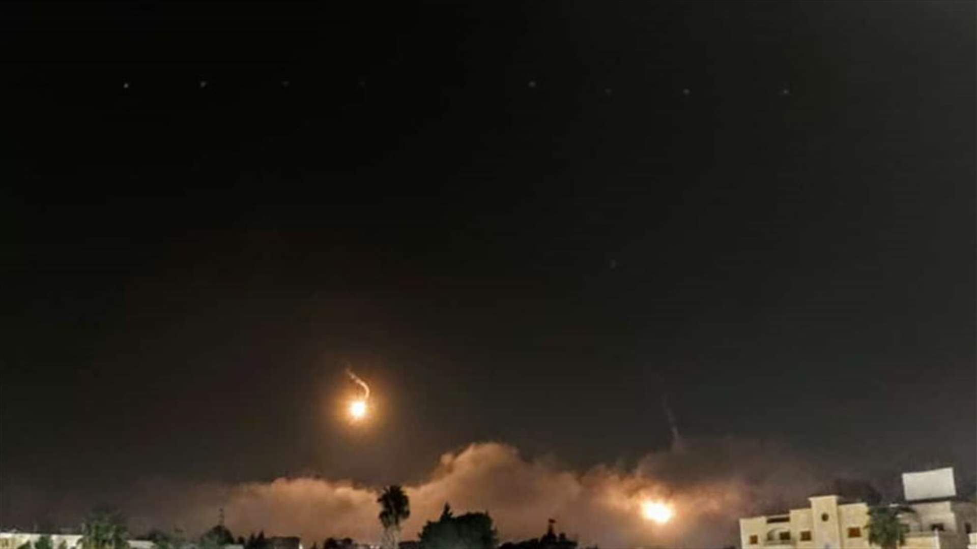 القاء قنابل مضيئة من الجانب الاسرائيلي نحو الحدود مقابل ميس الجبل... اليكم التفاصيل
