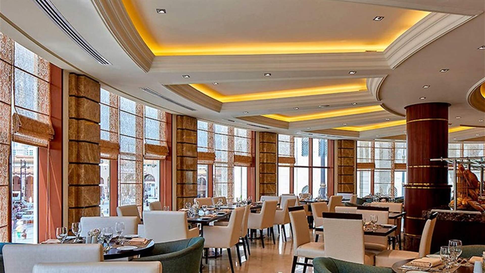 بيان لنقابتي أصحاب المطاعم والمؤسسات السياحية بعد الاجتماع مع لجنة كورونا.. هل من قرار بالفتح؟
