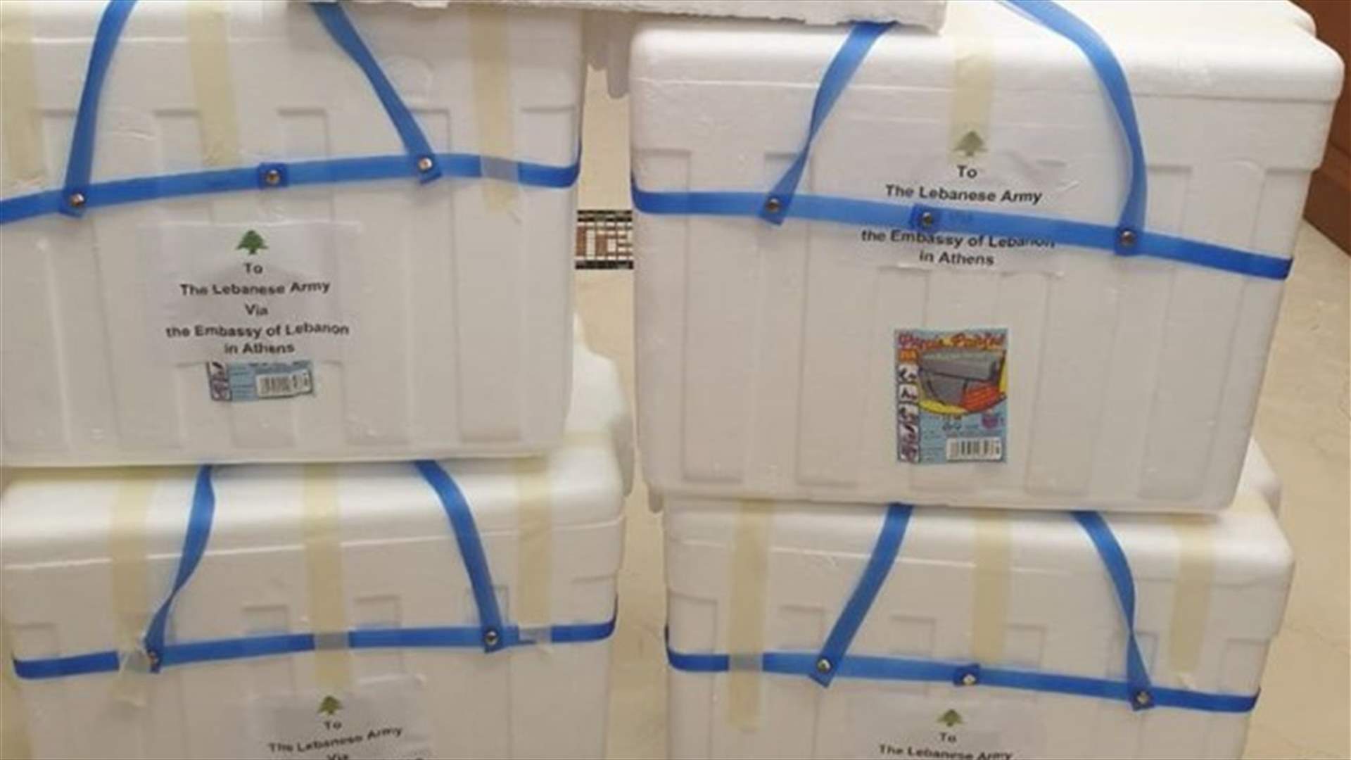 مساعدات طبية من اليونان وصلت الى بيروت