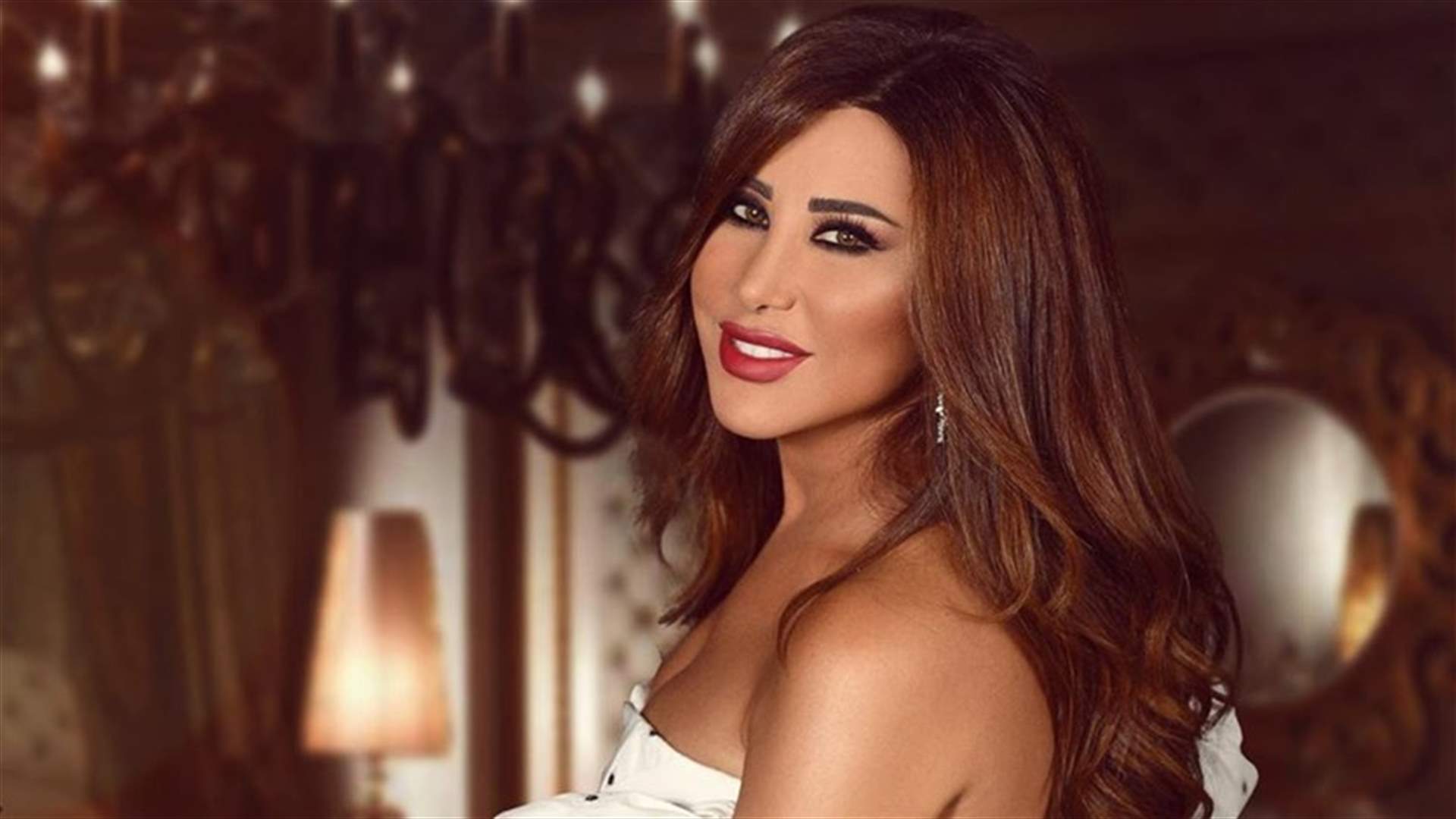 نجوى كرم في رسالة مؤثّرة إلى الشباب: منبقى بقلبو... تَيِبقى إلنا (فيديو)