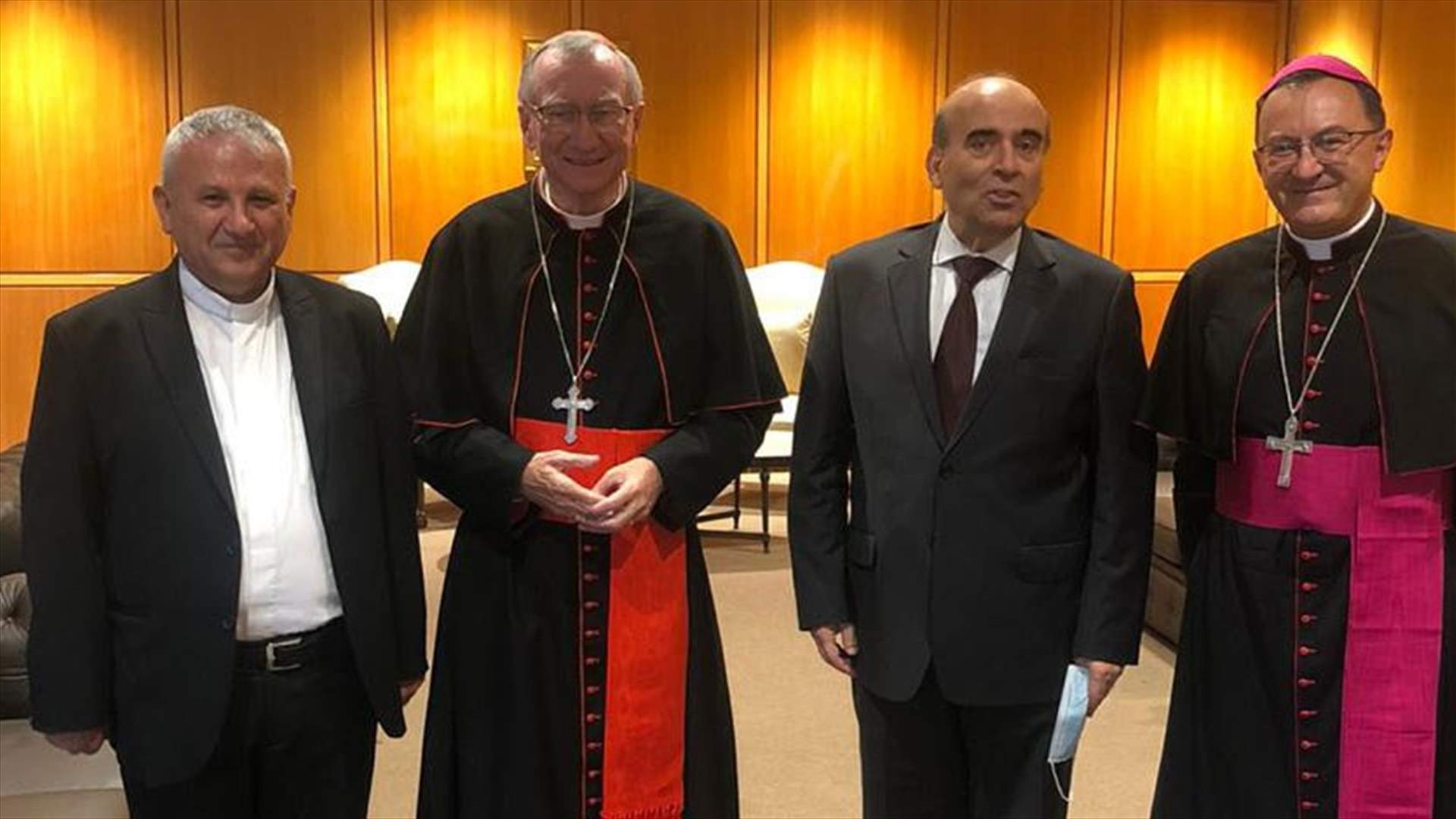 الكاردينال بيترو بارولين بدأ زيارته الى لبنان