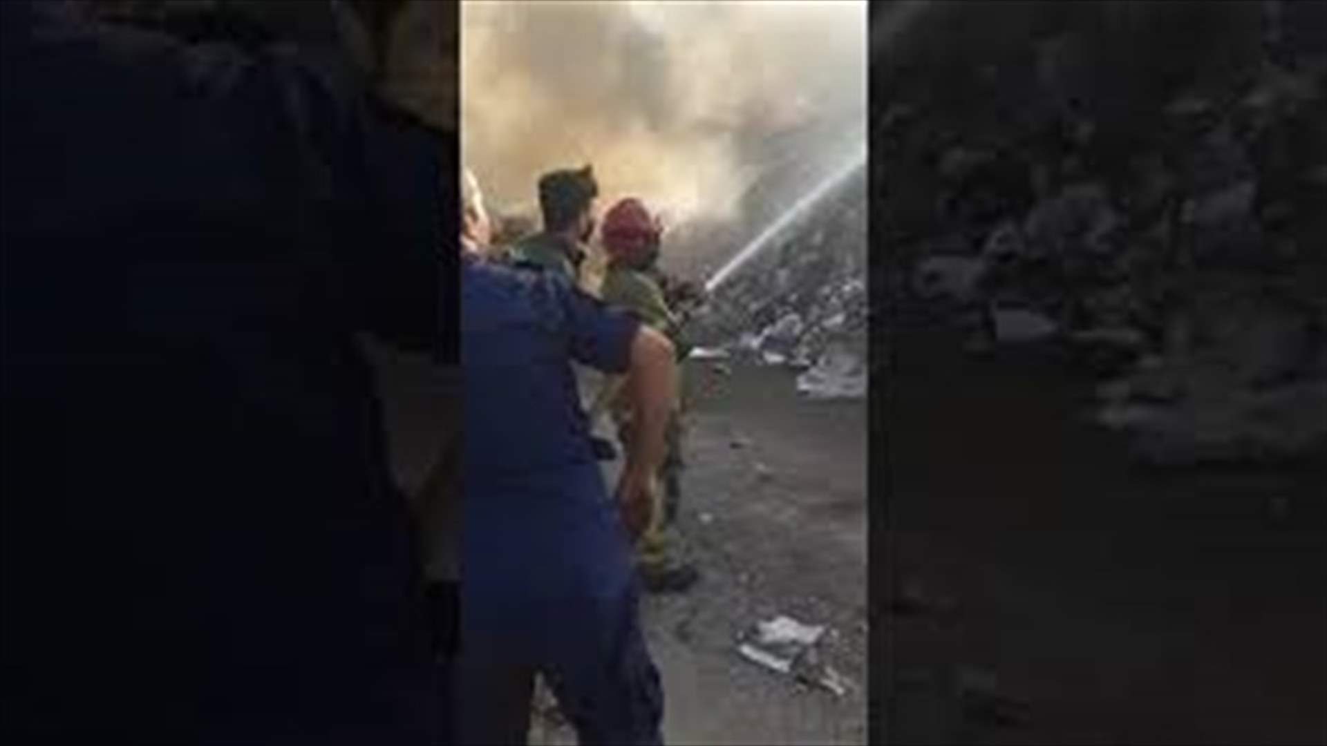 فيديو لعملية إخماد الحريق داخل مرفأ بيروت...