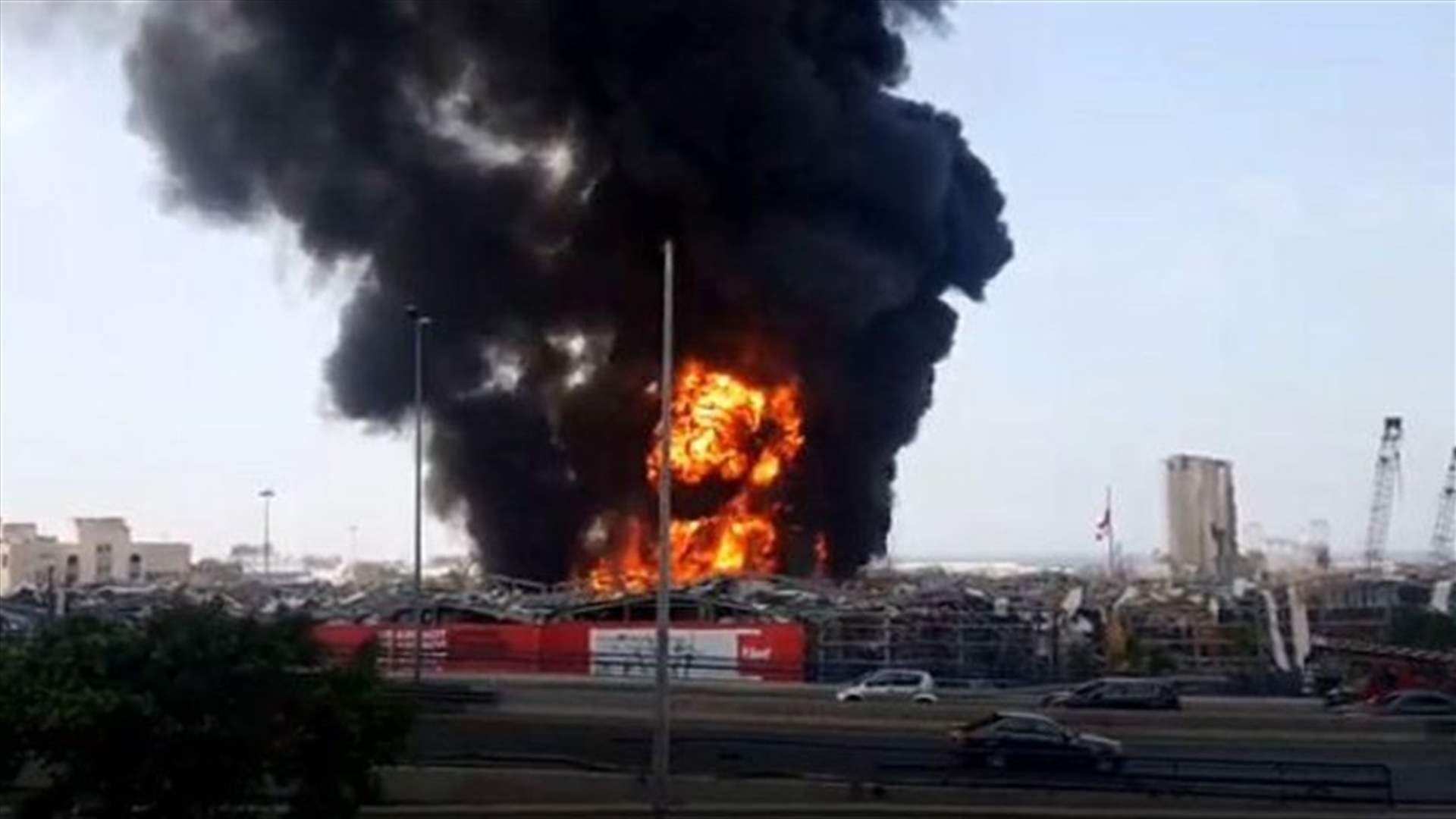 Large fire erupts in Beirut port area (Videos)