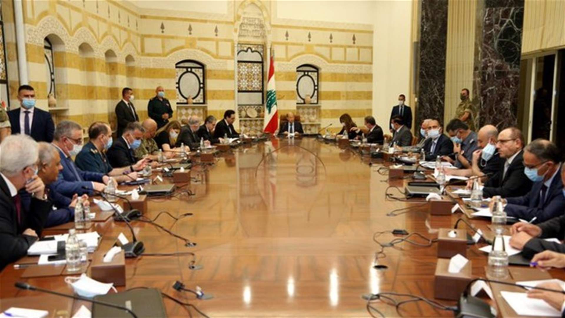 المجلس الأعلى للدفاع: للتدقيق والكشف على محتويات العنابر والمستوعبات في المرفأ