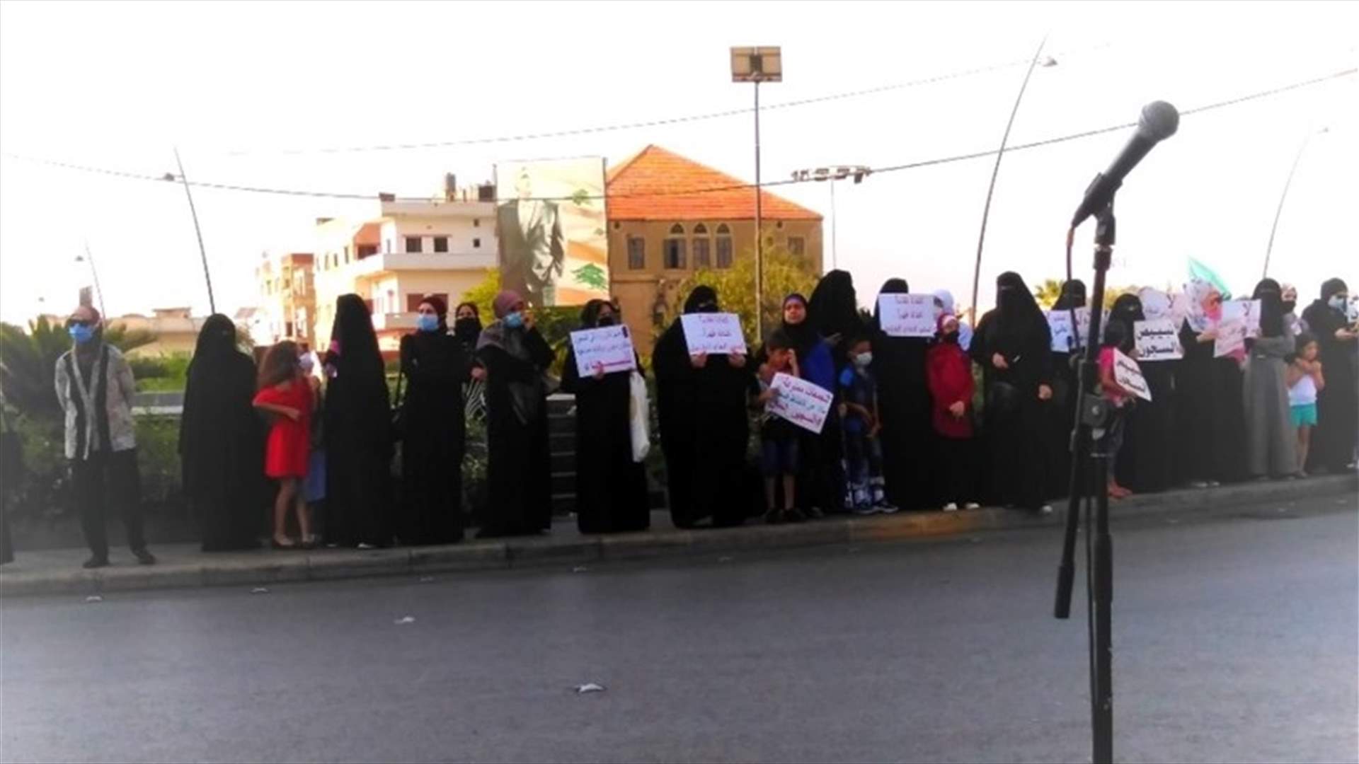 اعتصام لأهالي موقوفي عبرا في صيدا