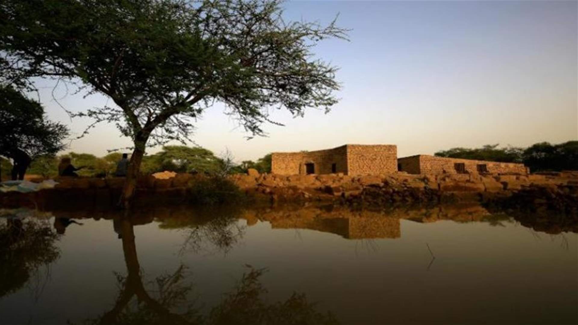 منسوب مياه النيل في السودان بدأ ينخفض بعد الفيضانات المدمّرة