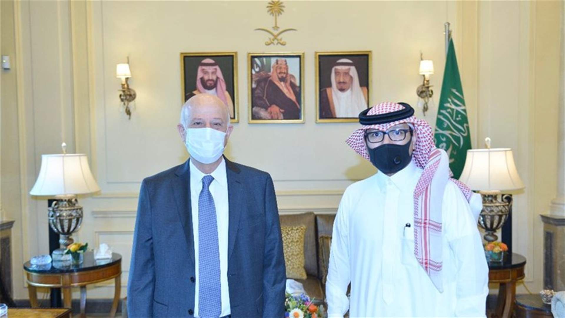 بخاري عرض شؤونا تربوية مع رئيس جامعة رفيق الحريري