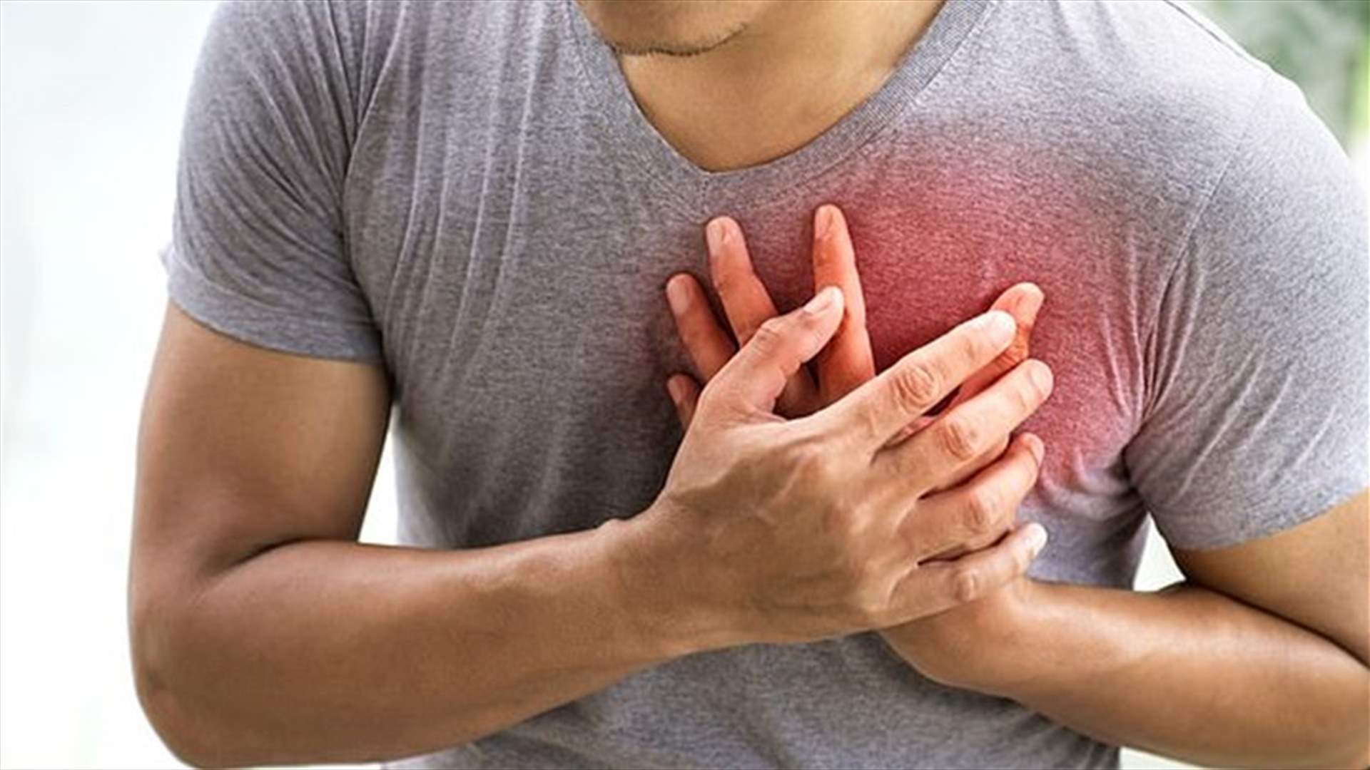 كيف تؤثّر العدائية والسخرية على صحّة القلب؟