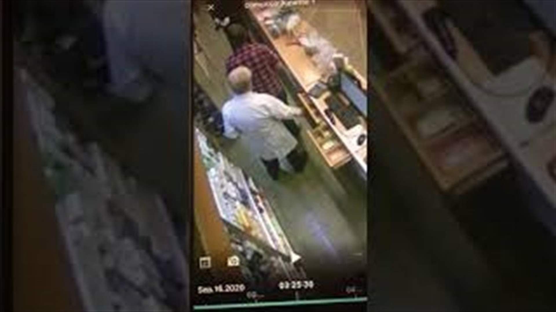 Man attempts to rob pharmacy in Naher el-Mot-[VIDEOS]