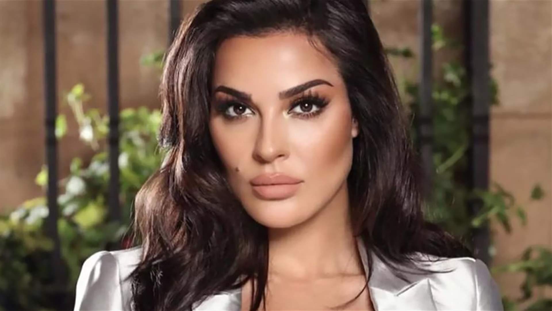 نادين نسيب نجيم تستعين بغنى غندور لإخفاء آثار الجروح على وجهها.. هكذا بدت النتيجة (صور)
