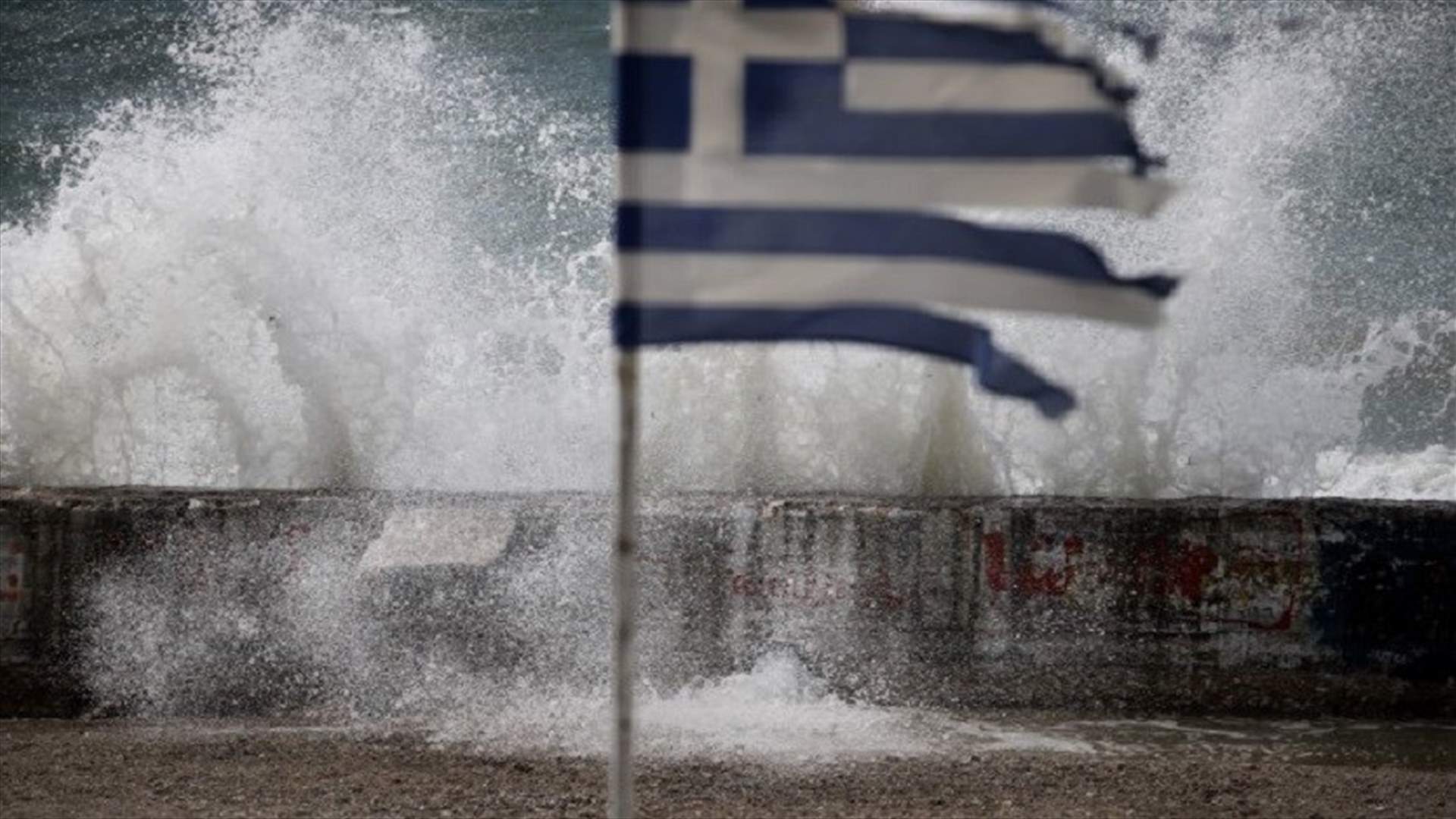 ثلاثة قتلى بعد اجتياح عاصفة متوسطية نادرة لليونان
