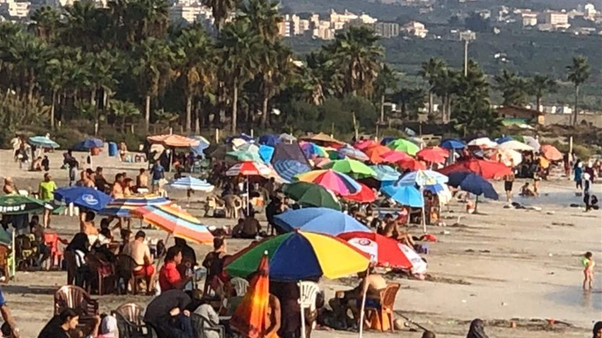 Tyre beach overcrowded despite Coronavirus cases surge-[PHOTOS]