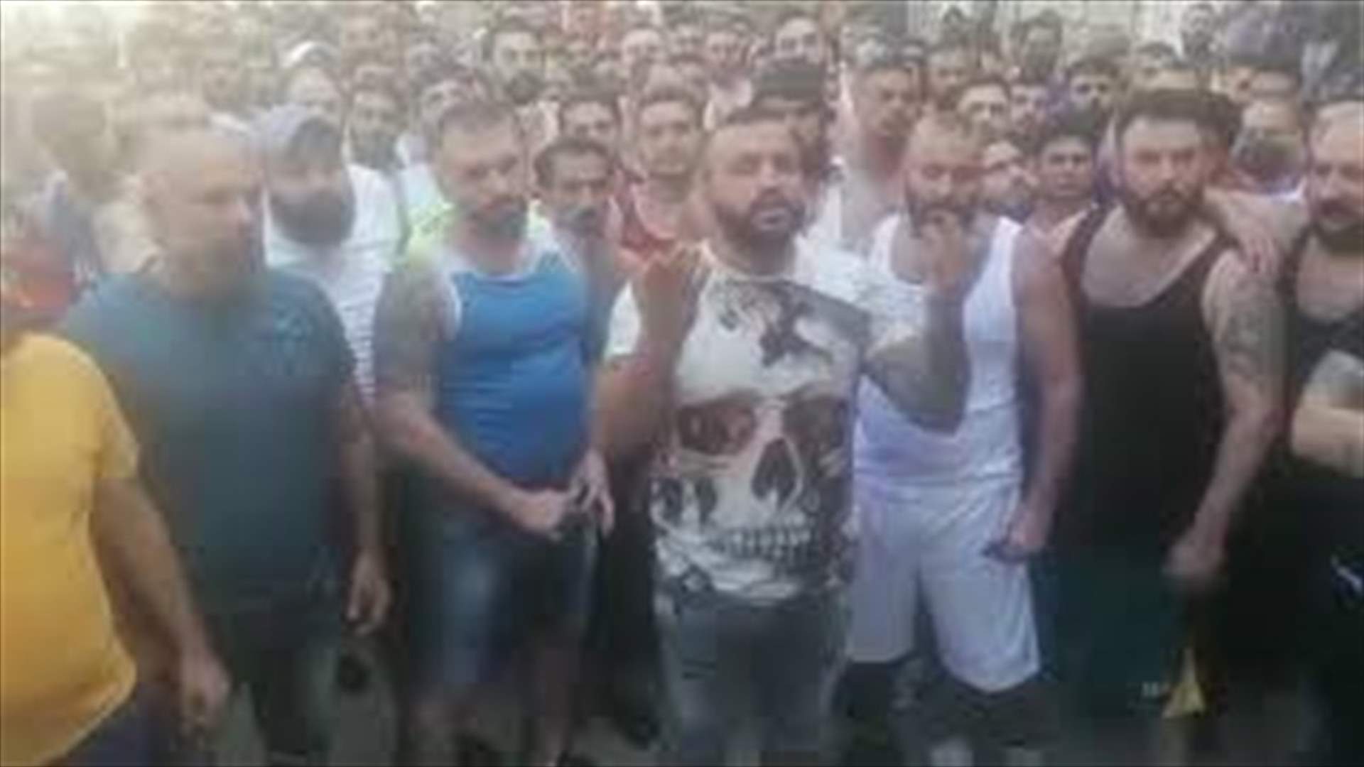 فيديو من داخل سجن رومية... "سنفتح السجون ونخرج منها"