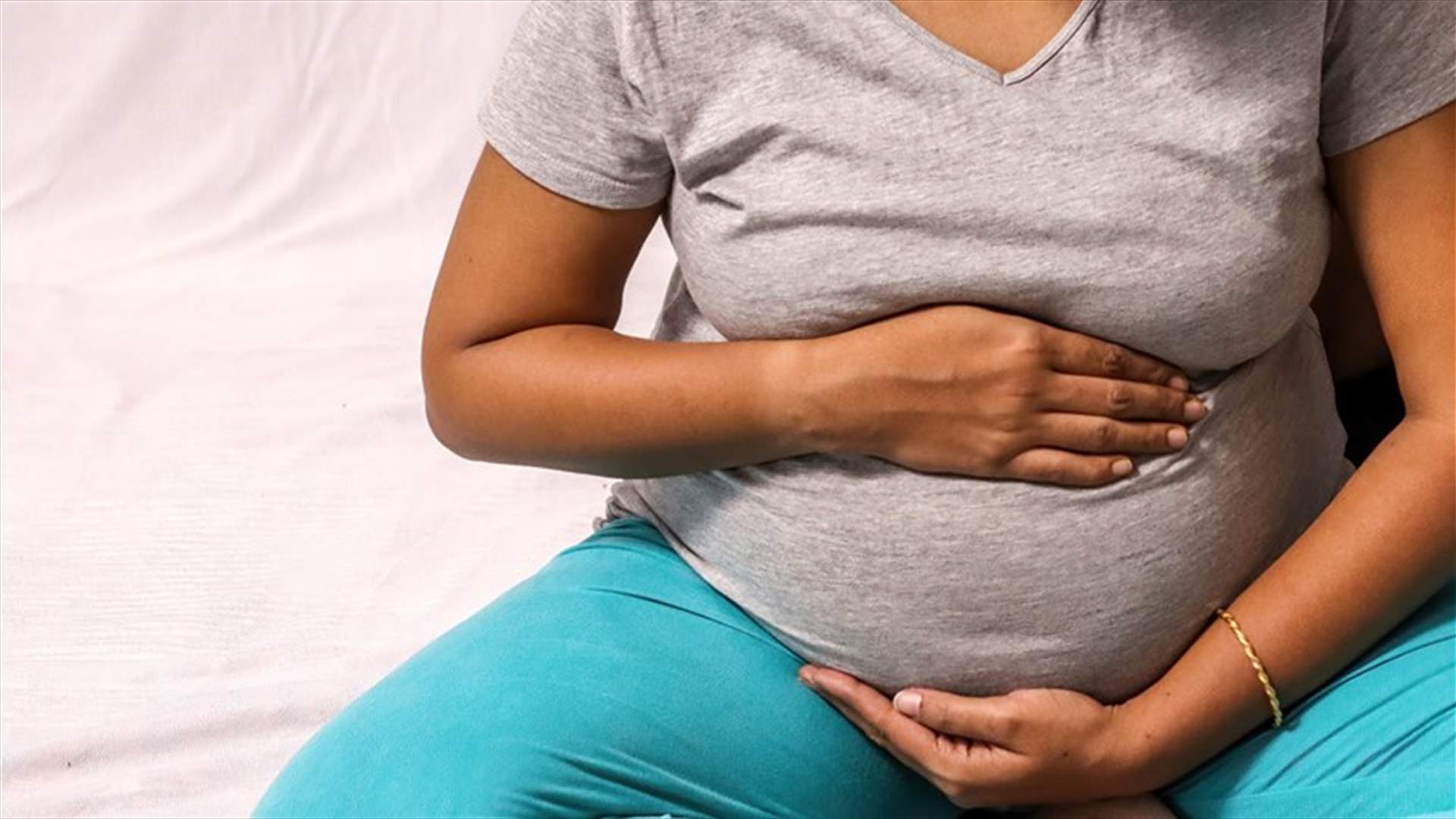 بسبب رغبته في إنجاب مولود ذكر... أب لخمسة بنات يشقّ بطن زوجته لمعرفة جنس الجنين