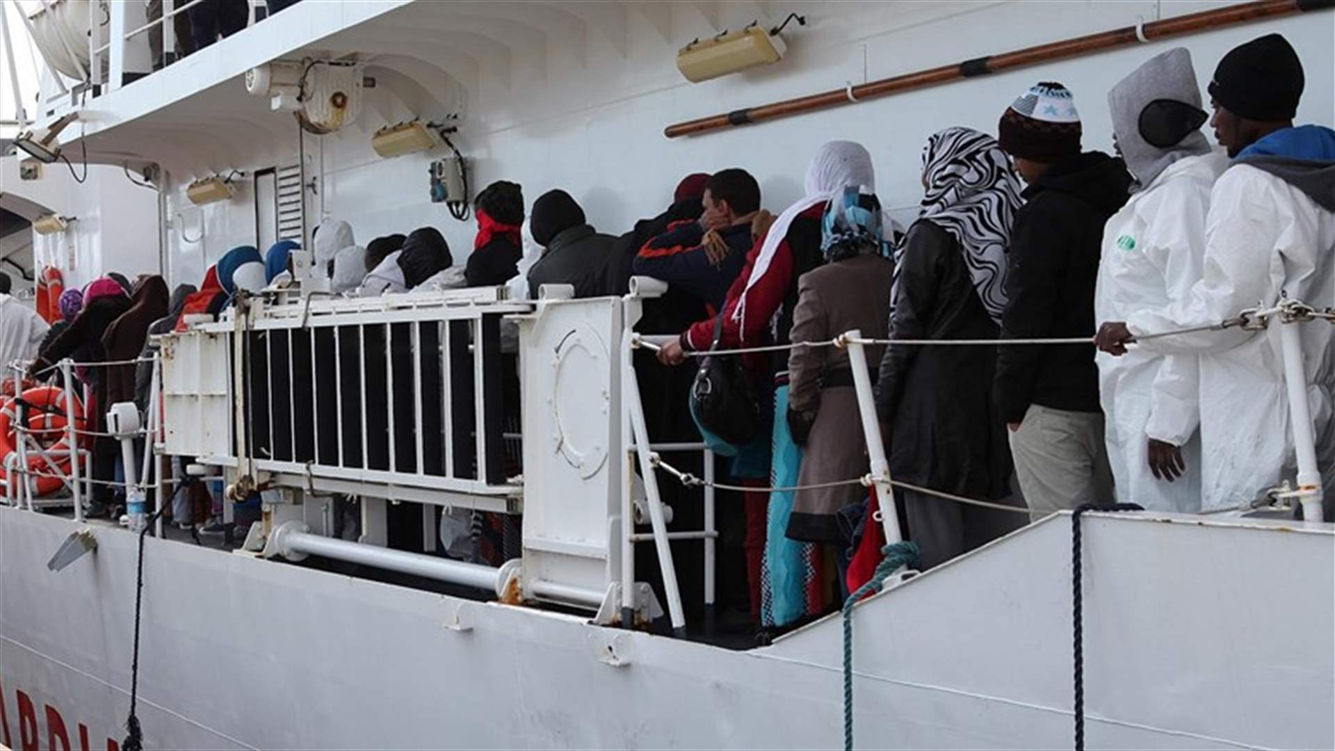 خفر السواحل التونسيون يحبطون 19 محاولة هجرة ويوقفون 246 شخصا