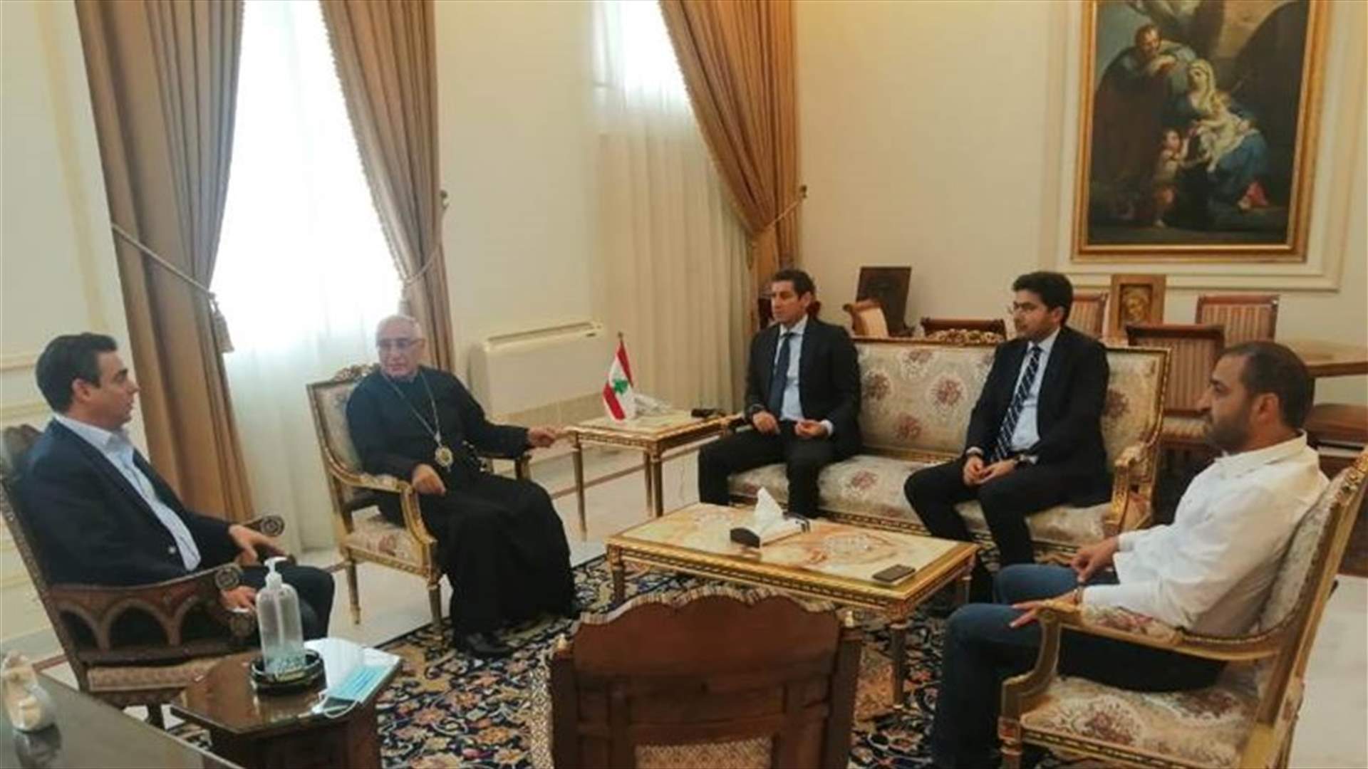 العبسي التقى نوابا ووزراء كاثوليك... معلوف: طرحنا حلول رئيس الجمهورية
