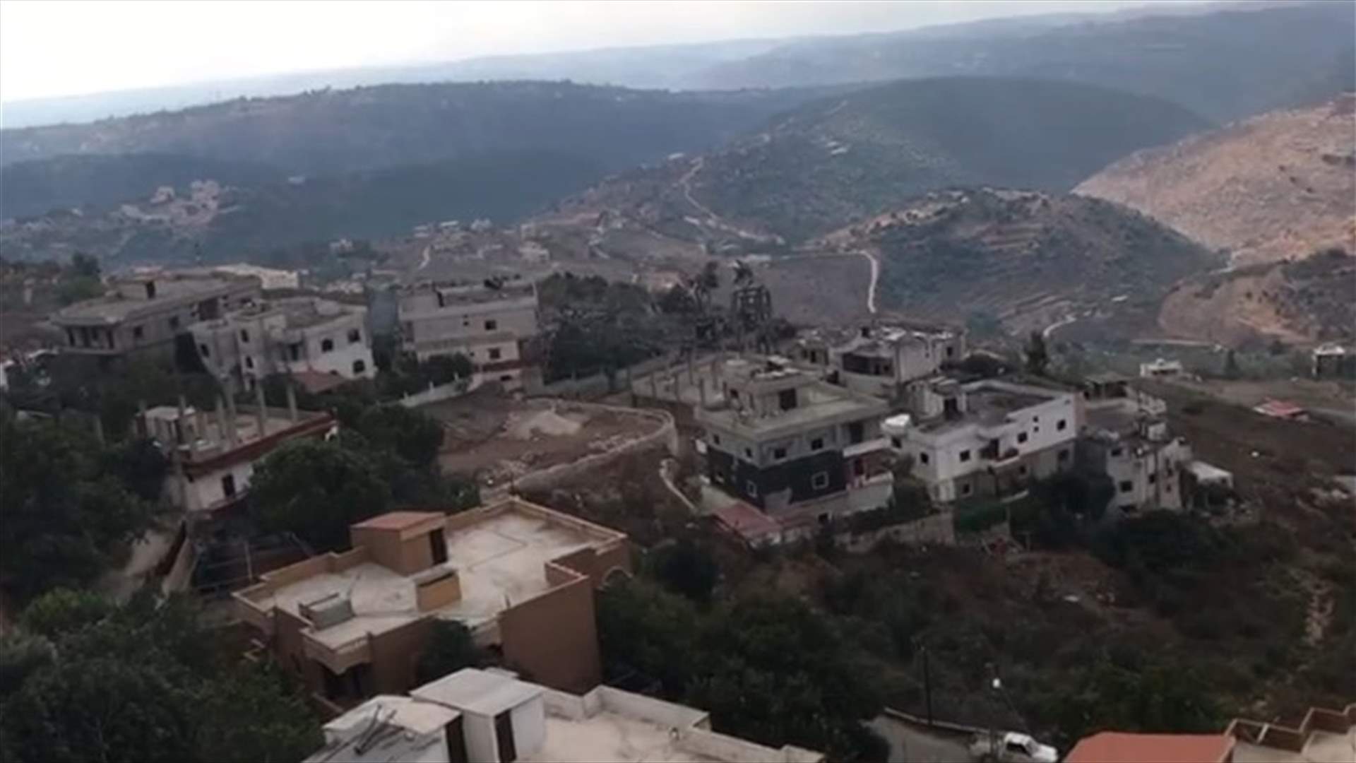 لقطات مصوّرة تظهر حجم الأضرار التي خلفها انفجار عين قانا