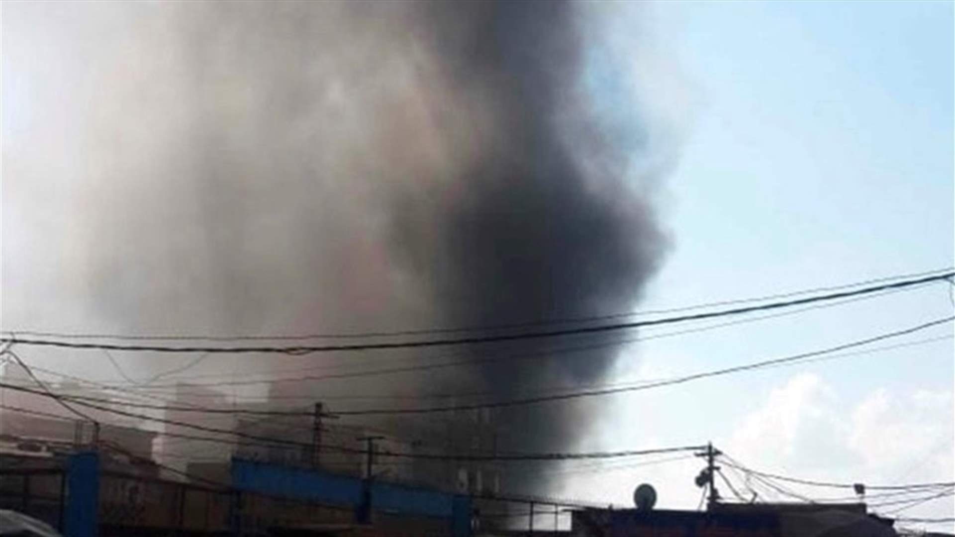 Fire erupts in a paint factory in Ouzai-[VIDEO]
