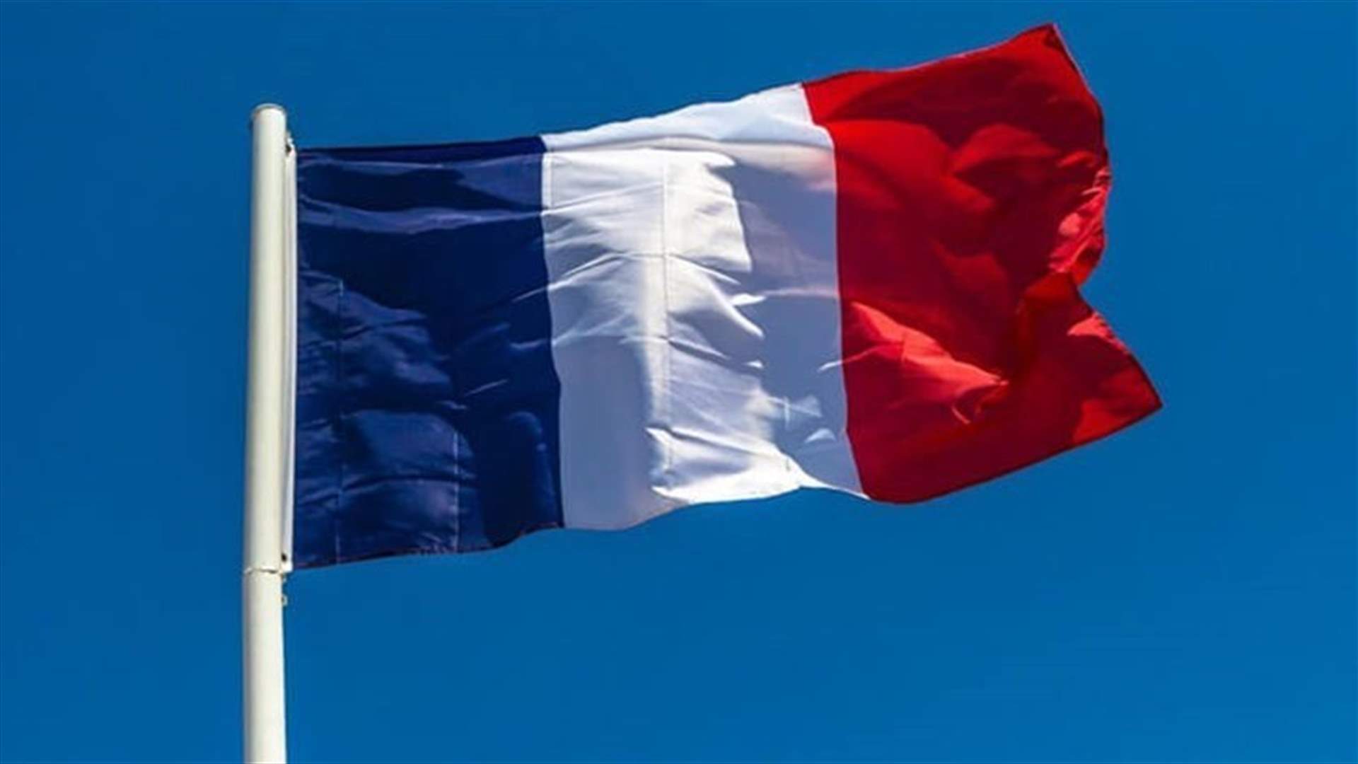 الضغوط الأجنبية يوازيها تمسك فرنسي بالمبادرة (اللواء)