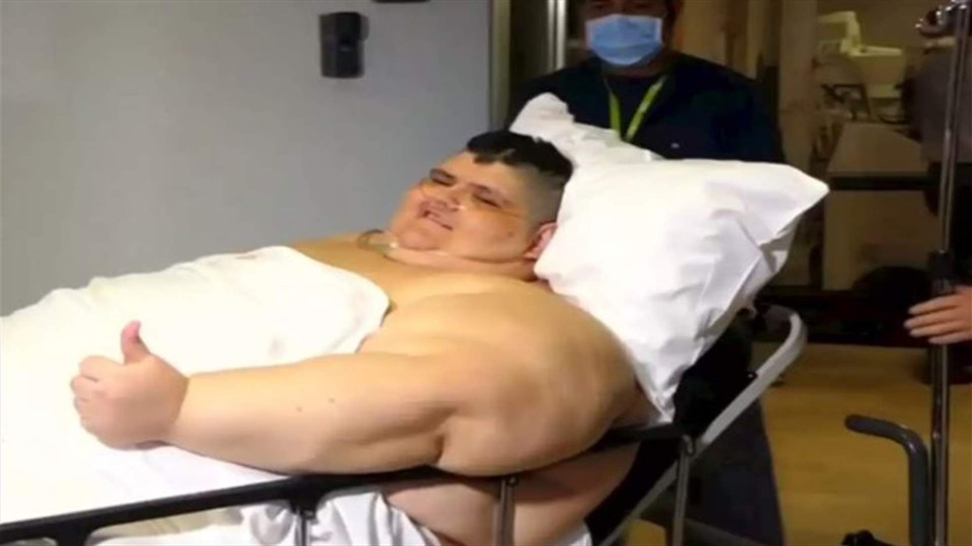 بعد شهر على معركته ضد كورونا… شفاء "أسمن رجل في العالم"