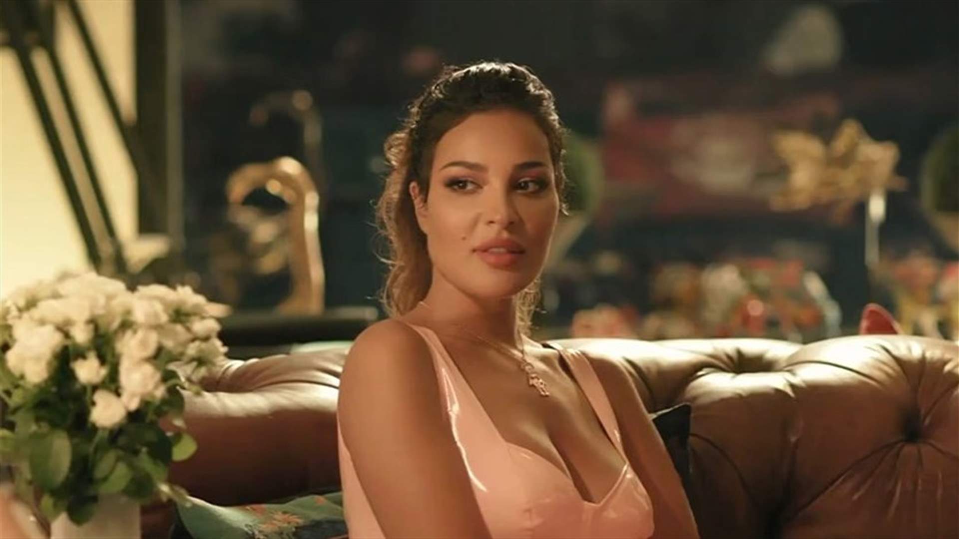 نادين نسيب نجيم تحدّد مواصفات الرجل المناسب لها من أجل علاقة جديدة