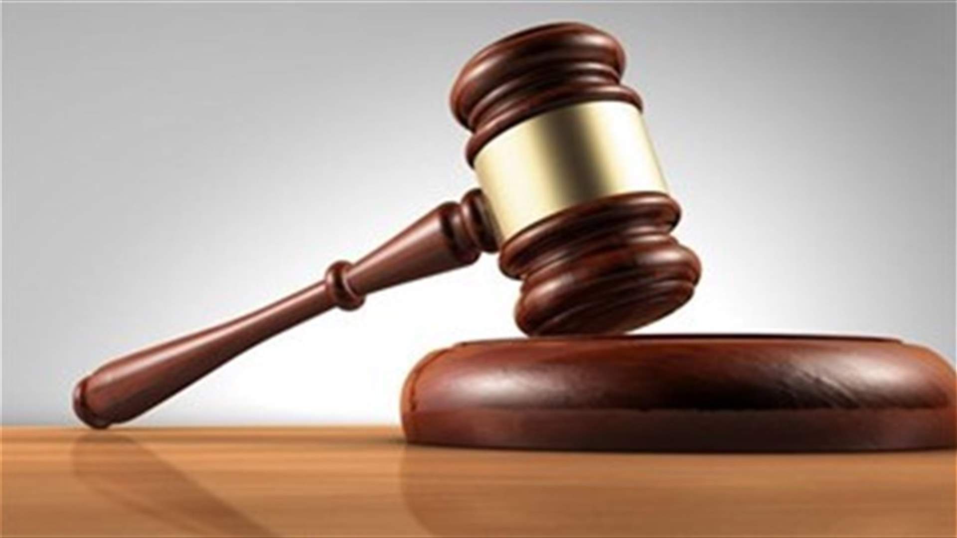 صوان استمع الى سليم جريصاتي وصاحب شركة شحن كشاهدين