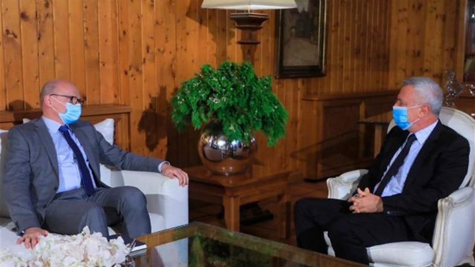 فرنجيه استقبل السفير الألماني في بنشعي وتم البحث في عدد من الملفات الراهنة