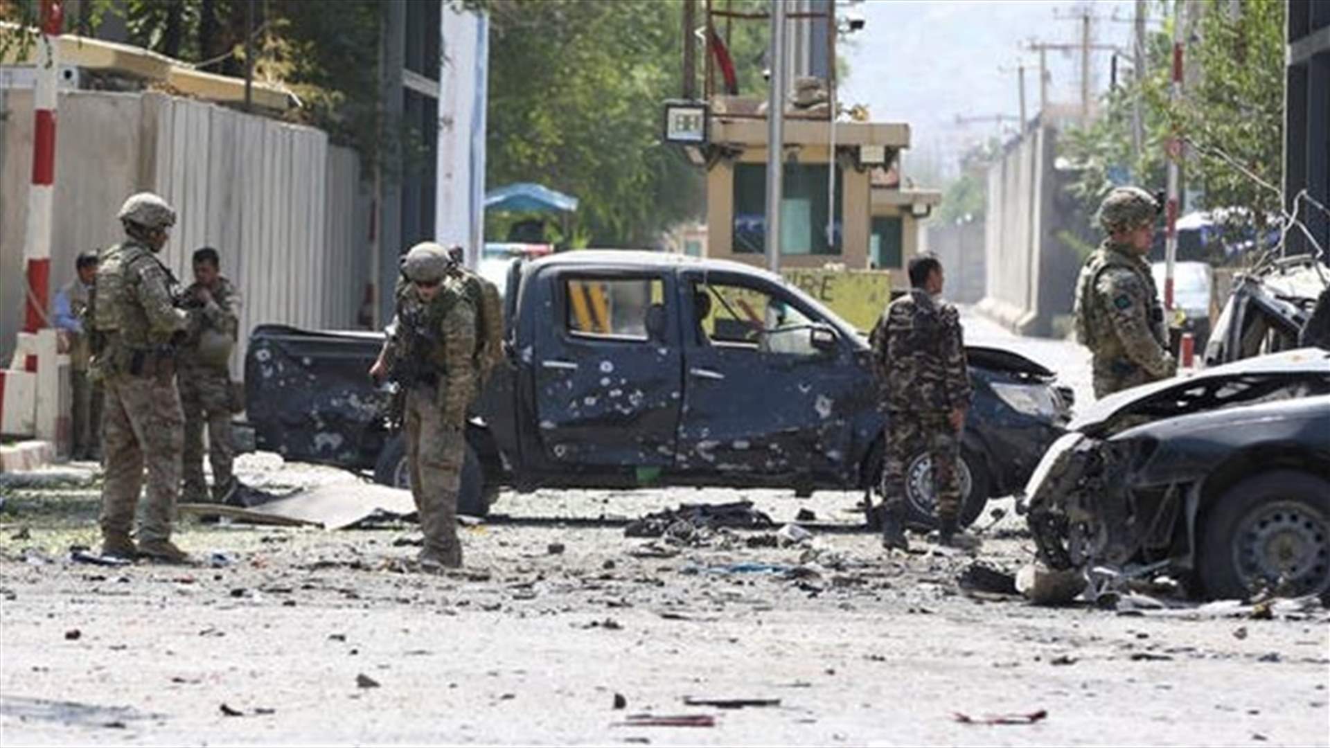 رغم محادثات السلام... انتحاري يفجر شاحنة مفخخة ويقتل 11 شخصاً في أفغانستان