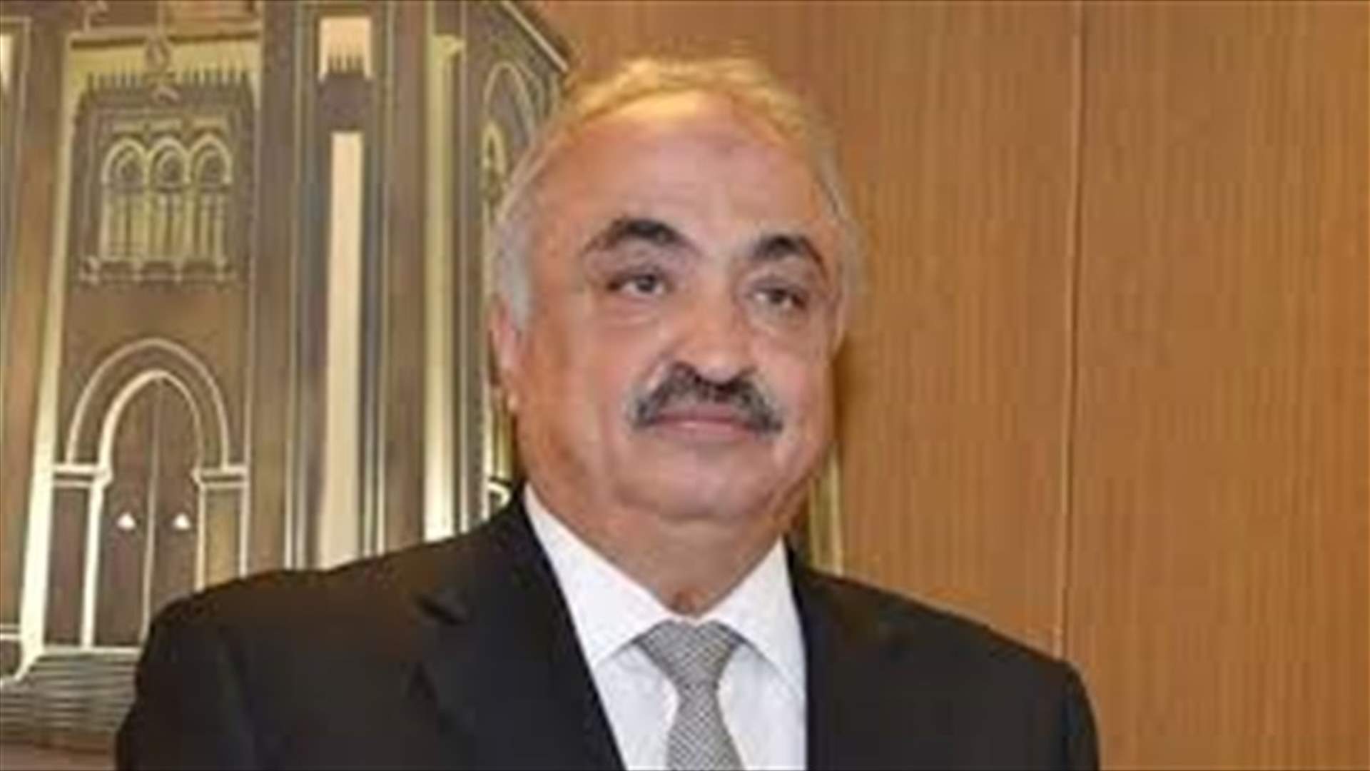 الحجار: البدء غدا بتشغيل آلة فحص الـPCR يدويا في مستشفى سبلين