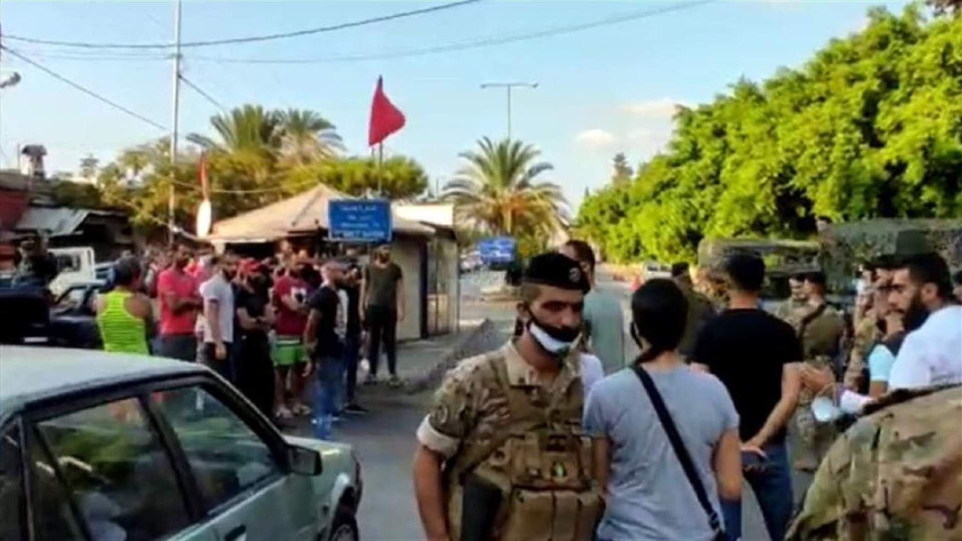 اعتصامان في صيدا... الأول معارض لسلاح حزب الله والثاني مؤيد له (فيديو)