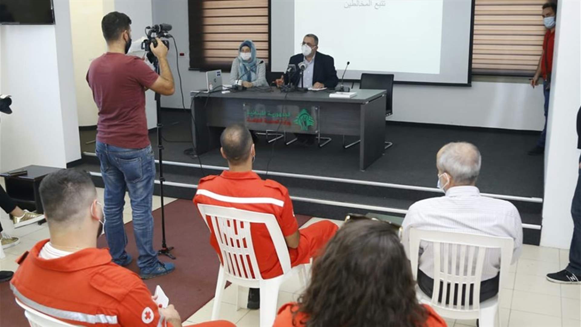 بدء المسوحات اللازمة لتتبع المخالطين وإصدار المؤشرات في المناطق المعزولة...