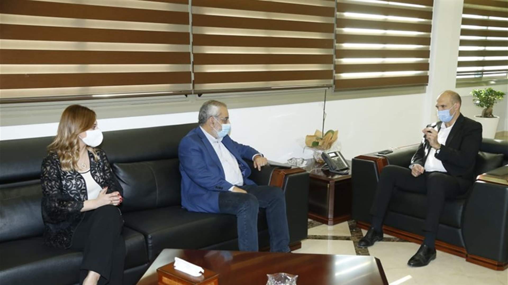 وزير الصحة بحث مع أوهانيان وبقرادونيان في تفعيل التعاون لمواجهة وباء كورونا