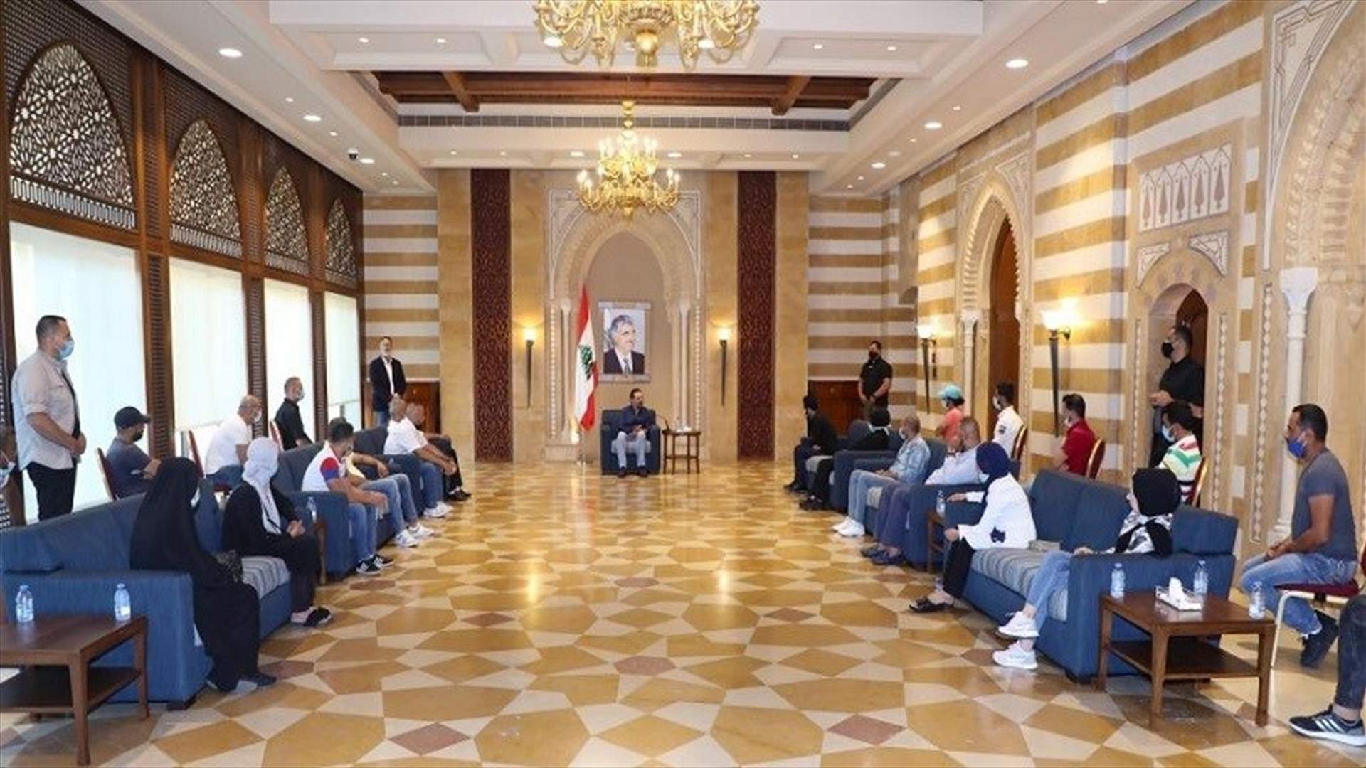 الحريري استقبل وفدا من أهالي شهداء ومفقودي عبارات الموت: هذه القضية تهمني بشكل شخصي