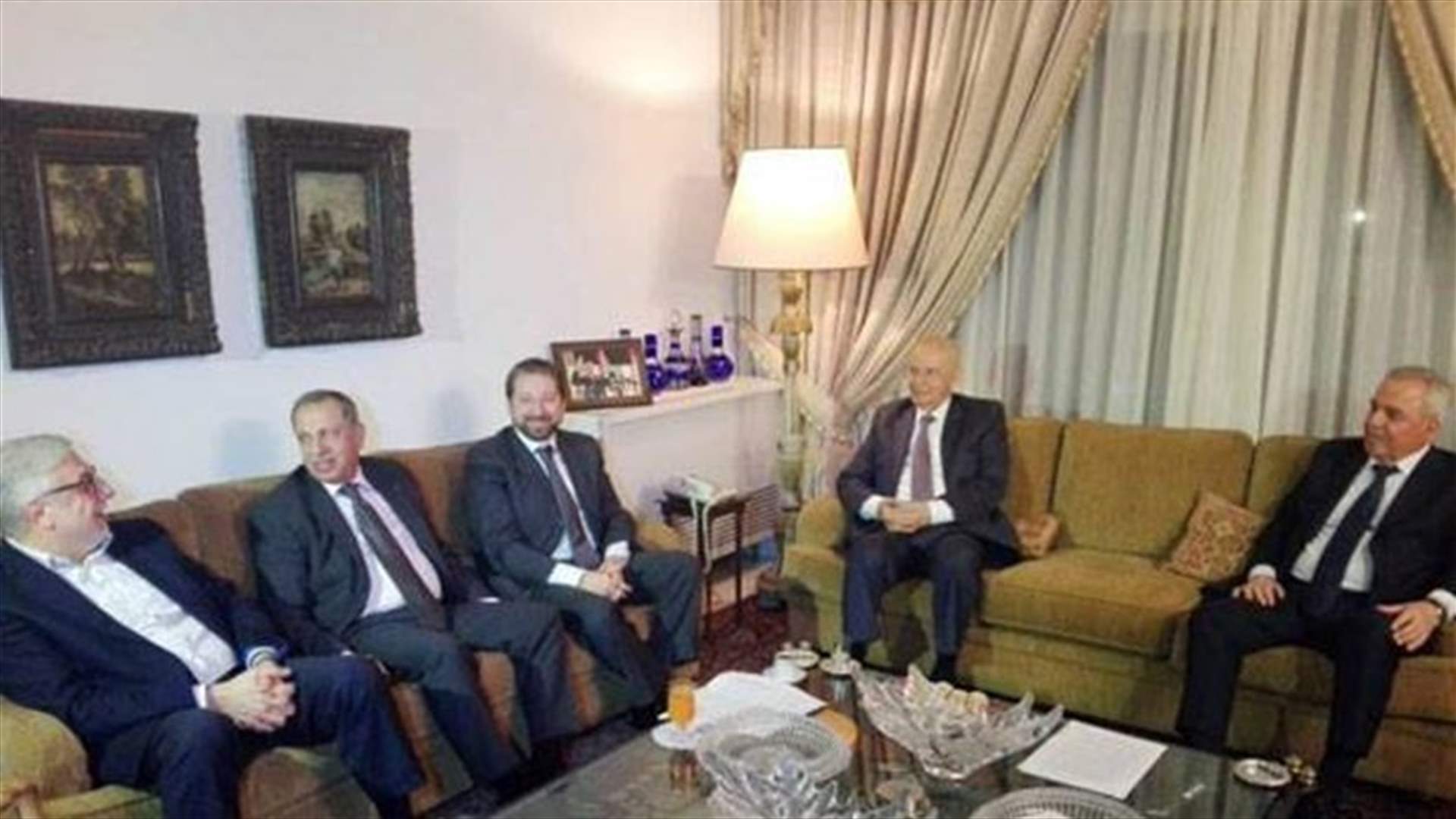 اللقاء التشاوري: لحكومة لا تثير هواجس سياسية