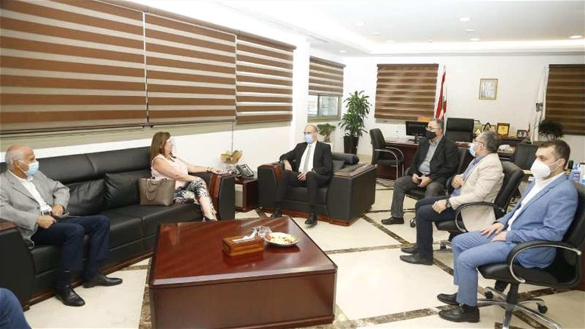 تعليق قرار وقف تسليم المستلزمات الطبية... ماذا بالنسبة لـ &quot;أزمة الدواء&quot;؟