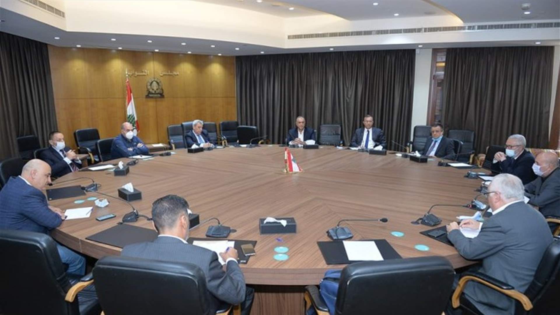 لجنة الاقتصاد قررت وضع آليات لتفعيل الاقتصاد: لتنفيذ قانون الدولار الطالبي وعدم رفع الدعم