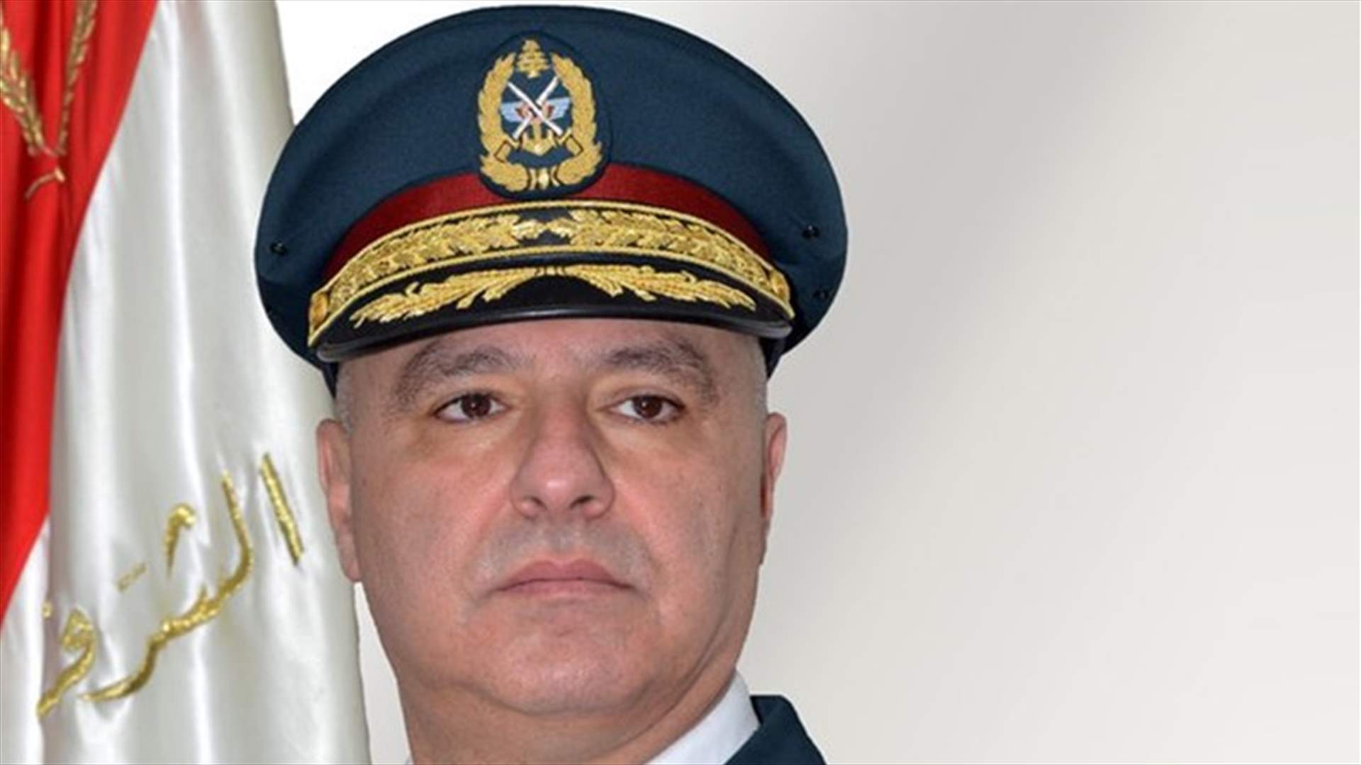 قائد الجيش اجتمع مع الوفد المكلف التفاوض لترسيم الحدود البحرية وأعطى التوجيهات الأساسية