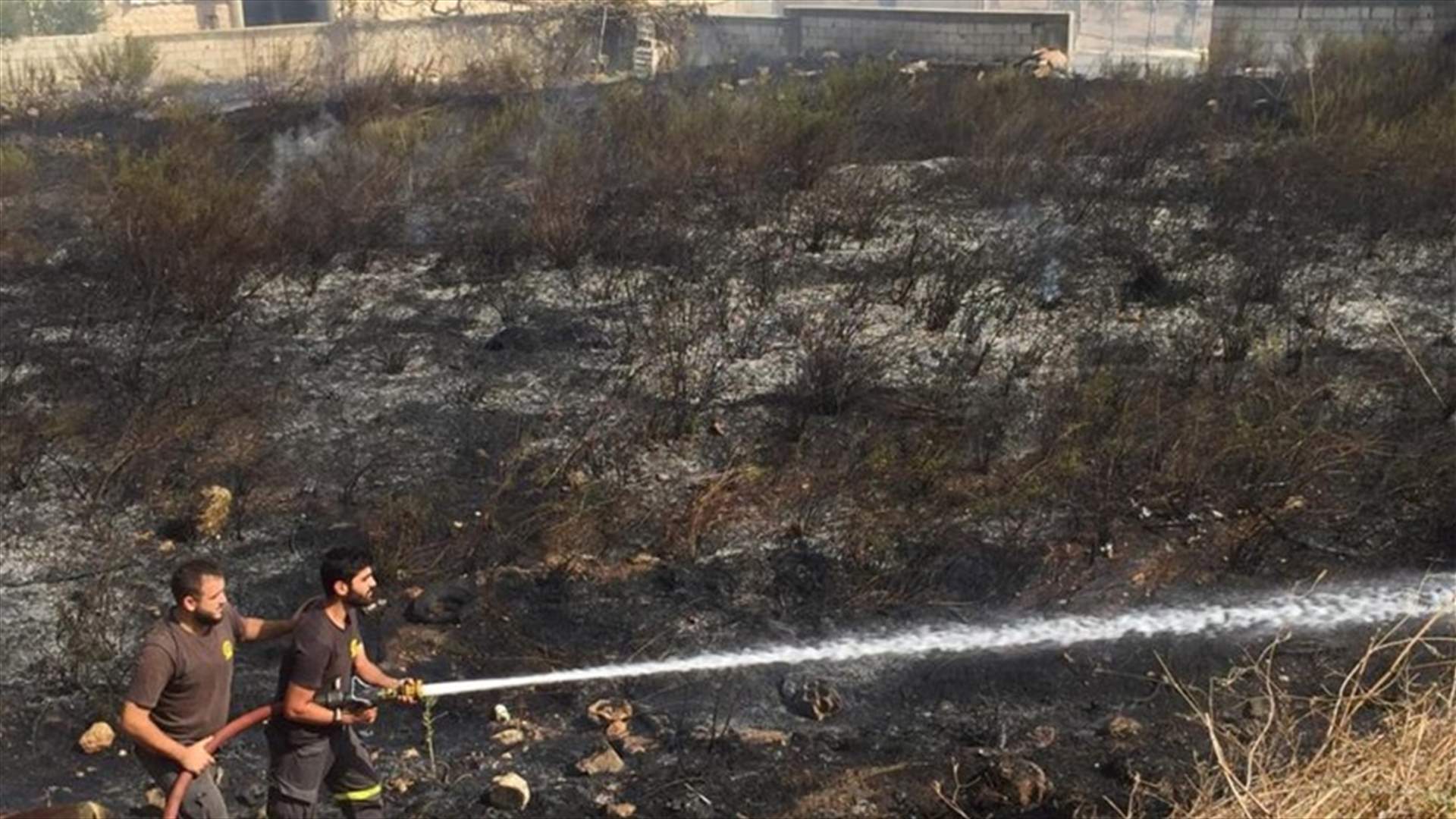 جهود متواصلة على مدى 72 ساعة لإخماد سلسلة حرائق في قضاء النبطية