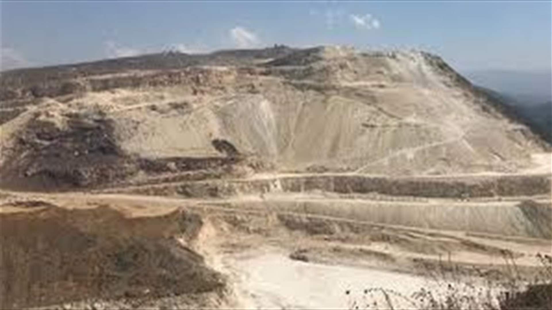 لجنة بدبهون حذرت من التمديد للمقالع