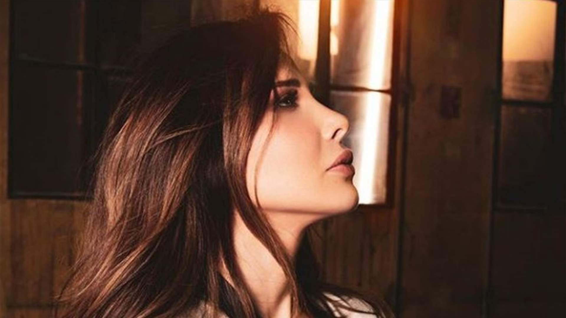 نانسي عجرم وشقيقتها نادين سوياً.. صور تؤكّد الشبه وتنفي الخلافات بينهما