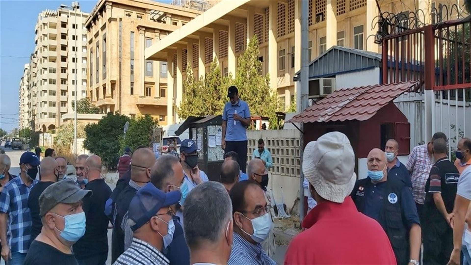 اعتصام لمتقاعدي قوى الأمن في طرابلس... احتجاجا على رفض مستشفيات استقبالهم وعائلاتهم في الطوارىء